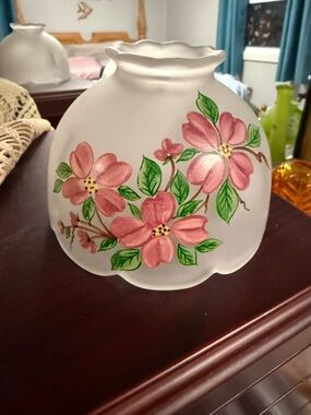 Westmoreland candle lamp top only - frosted with pink flowers